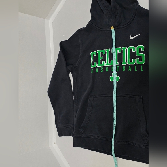 Nike Kids Celtics Basketball Hoodie - Black and Green - Picture 3 of 6